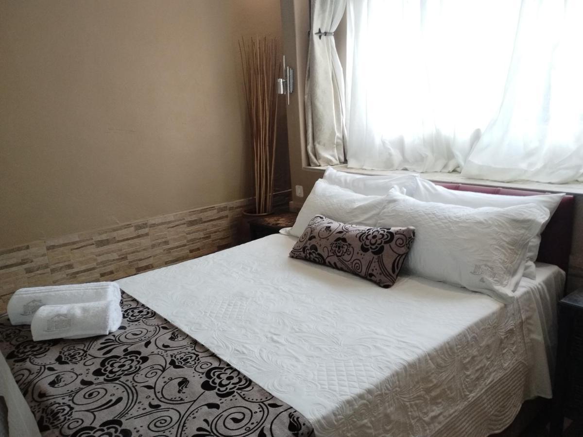 Ditsaleng Bed And Breakfast Vanderbijlpark Kültér fotó