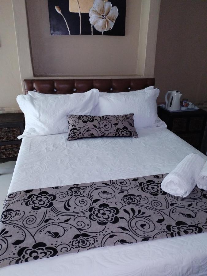 Ditsaleng Bed And Breakfast Vanderbijlpark Kültér fotó