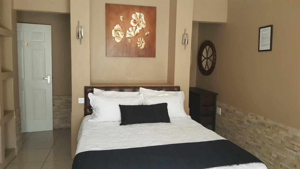 Ditsaleng Bed And Breakfast Vanderbijlpark Kültér fotó